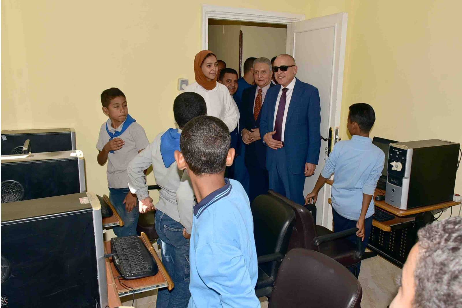 محافظ الأقصر يفتتح فرعًا جديدًا لمكتبة مصر العامة بالطود محافظ الأقصر يفتتح فرعًا جديدًا لمكتبة مصر العامة بالطود