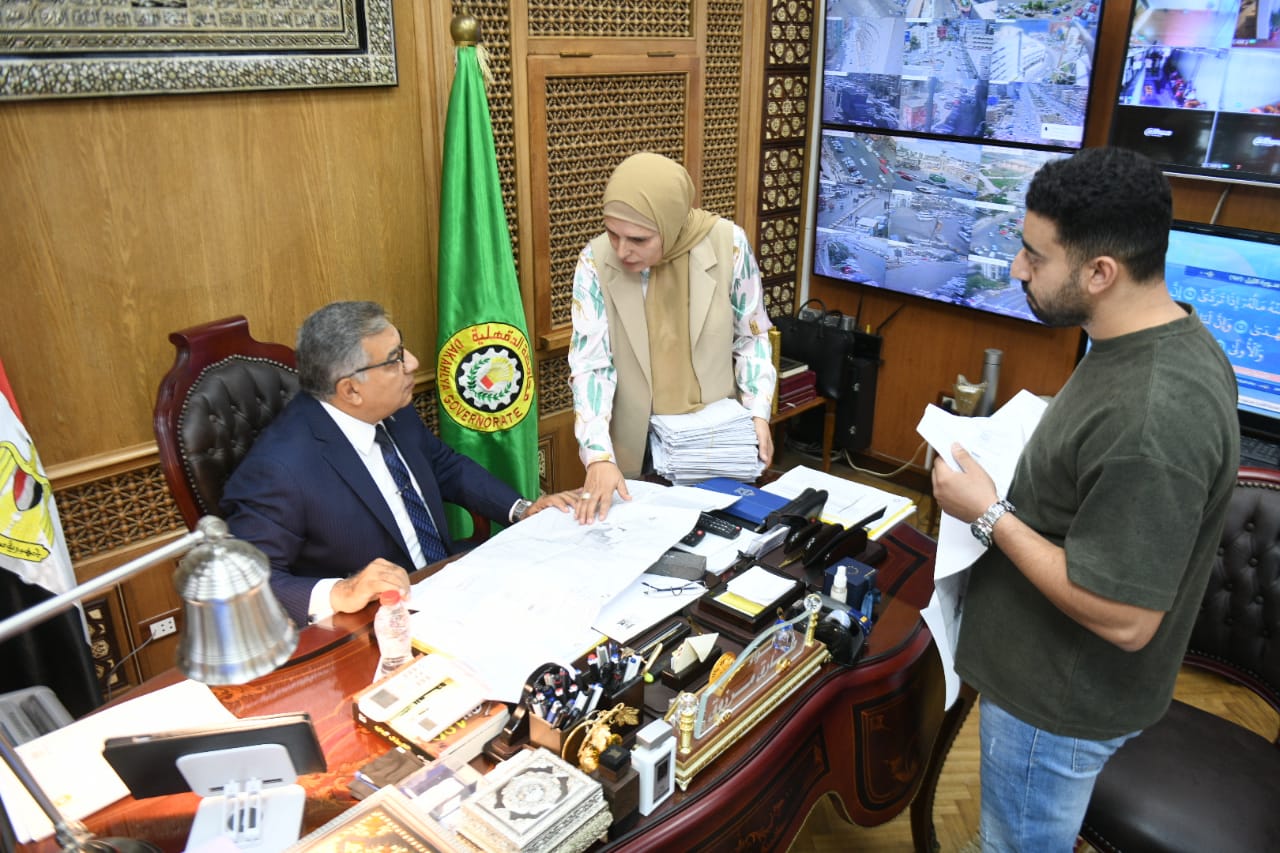 محافظ الدقهلية يعلن اعتماد الأحوزة العمرانية لـ 106 عزبة فى 5 مراكز بالمحافظة  (3)