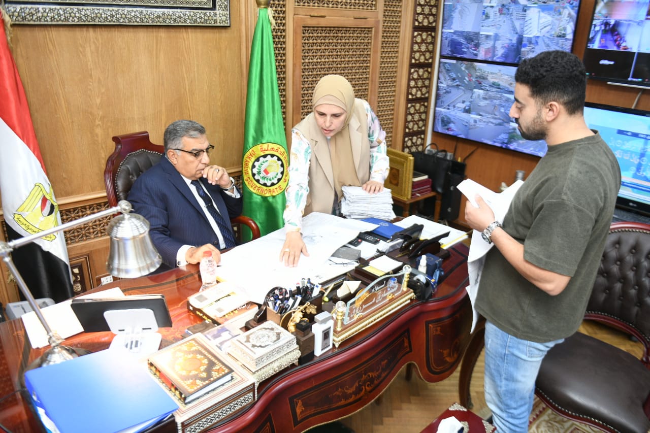 محافظ الدقهلية يعلن اعتماد الأحوزة العمرانية لـ 106 عزبة فى 5 مراكز بالمحافظة  (1)