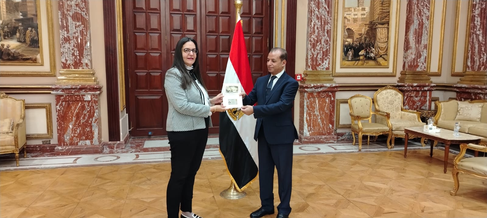 بدء استخراج كارنيهات عضوية مجلس الشيوخ 2025 للأعضاء المعينين (1)