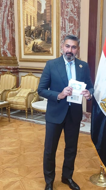 ياسر جلال بعد استلامه كارنيه الشيوخ (1)