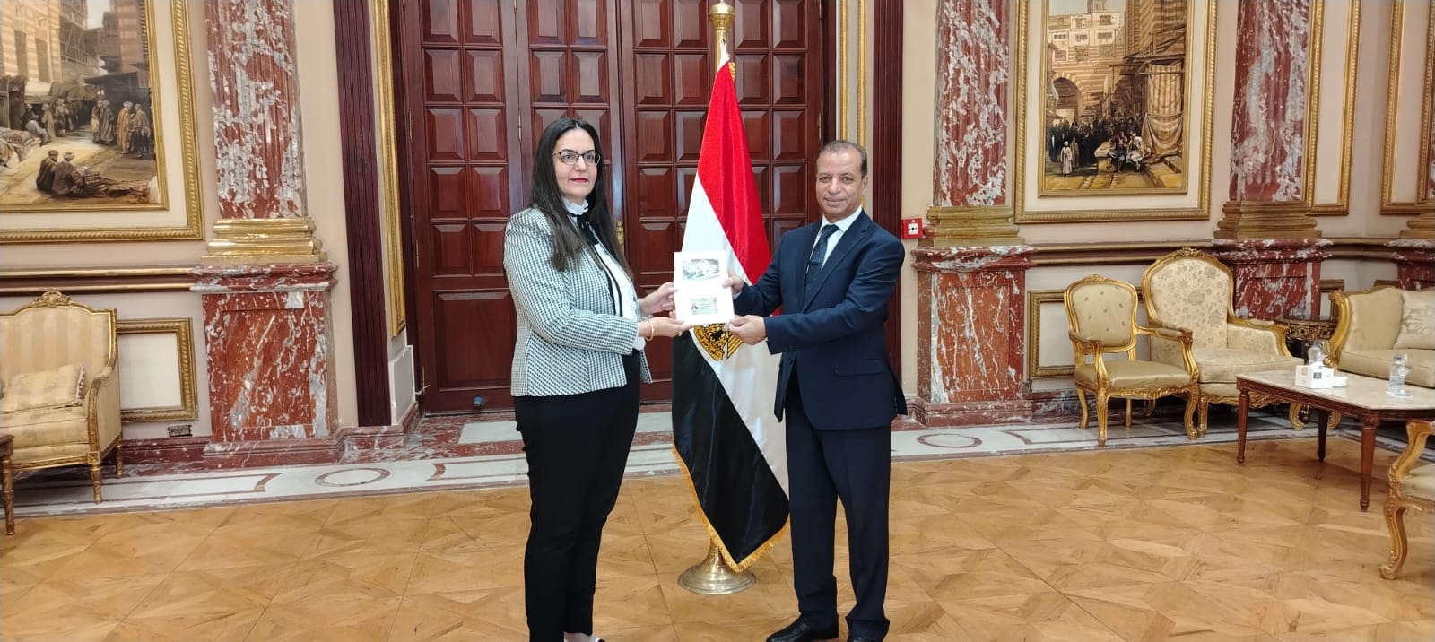 بدء استخراج كارنيهات عضوية مجلس الشيوخ 2025 للأعضاء المعينين (10)