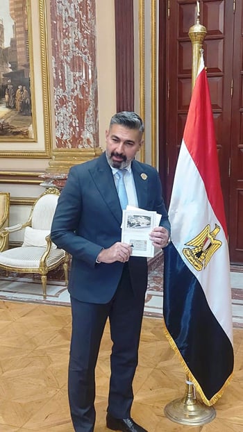 ياسر جلال بعد استلامه كارنيه الشيوخ (3)