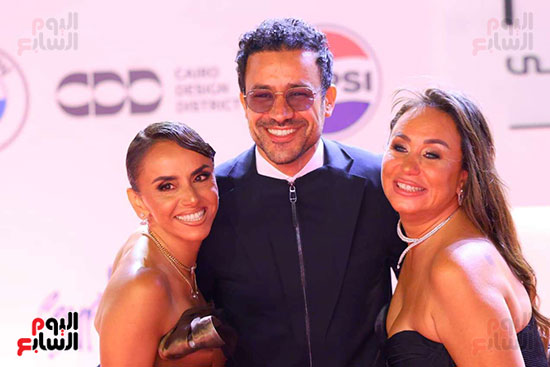 إنجى وداود وعلا