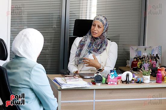 جانب من الحوار جانب من الحوار