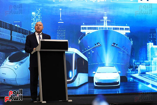 كامل الوزير نائب رئيس مجلس الوزراء للتنمية الصناعية وزير الصناعة والنقل