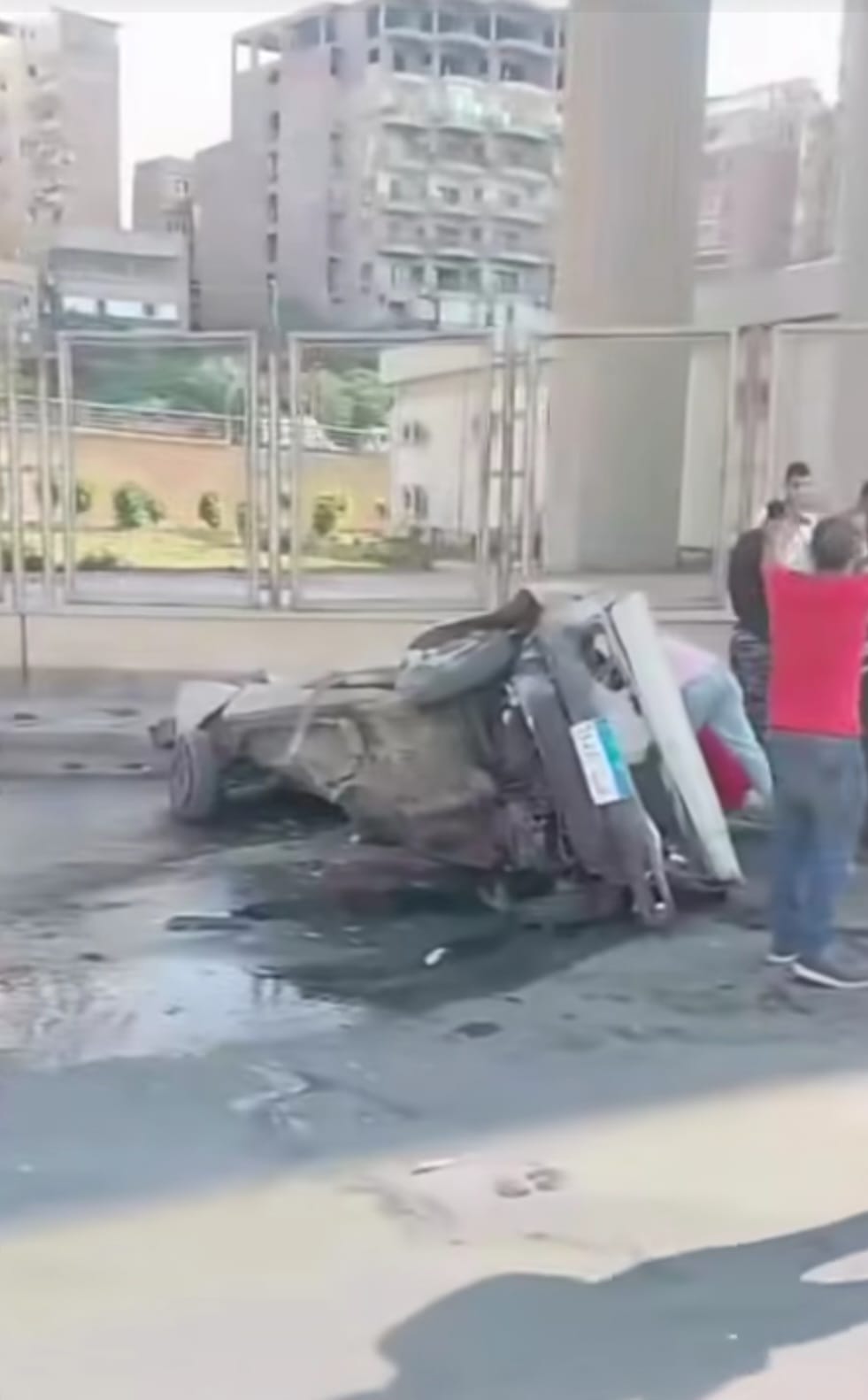 تواجد المواطنين بمحيط الحادث تواجد المواطنين بمحيط الحادث