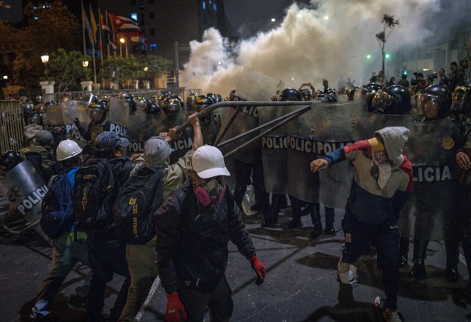 احتجاجات فى بيرو 