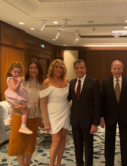 زواج إيناس الدغيدى ورجل الأعمال أحمد زواج إيناس الدغيدى ورجل الأعمال أحمد