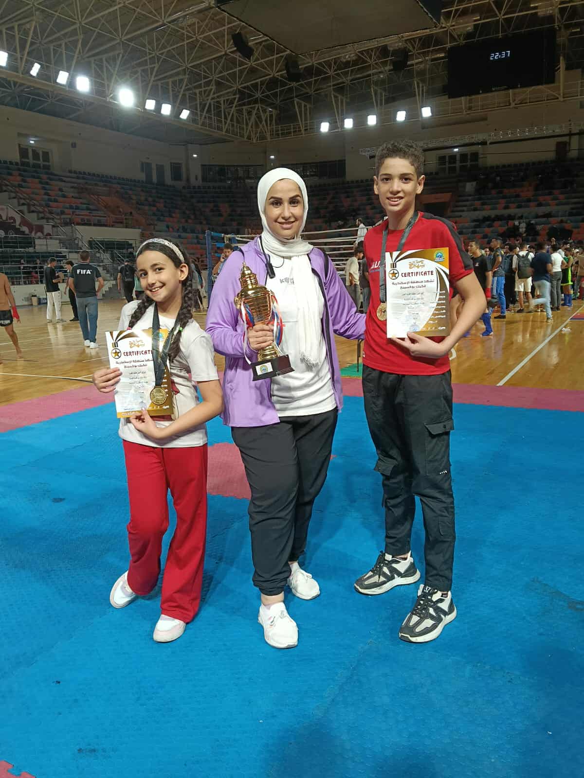 كابتن أسماء مع نوران وآدم