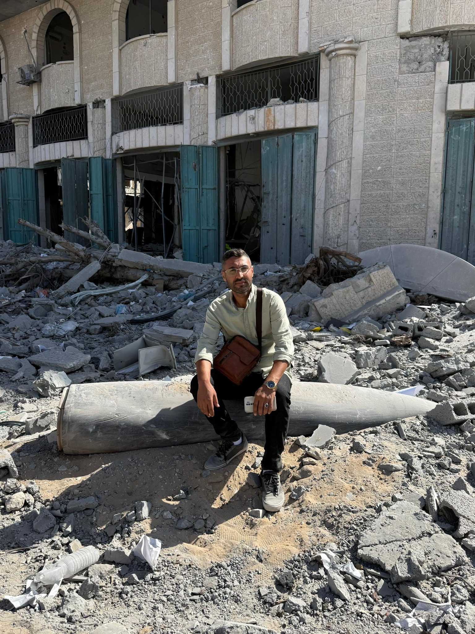 أحد مخلفات الحروب في مدينة تل الهوى أحد مخلفات الحروب في مدينة تل الهوى