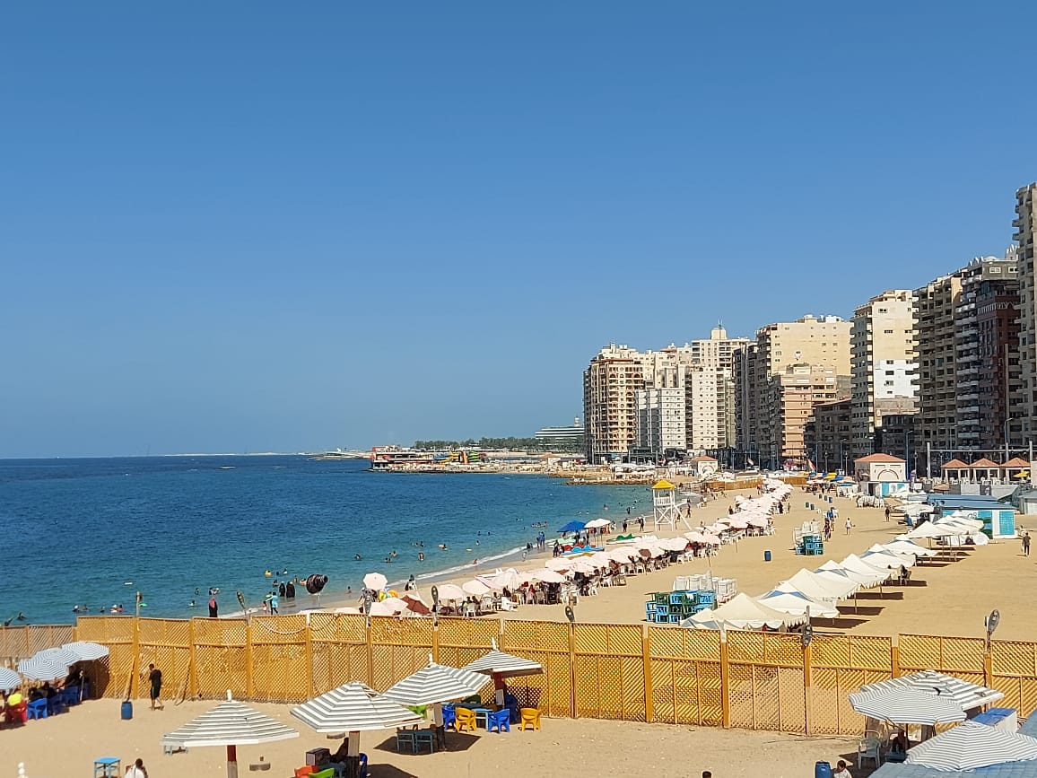 أجواء هادئة على الشواطئ٢ أجواء هادئة على الشواطئ٢