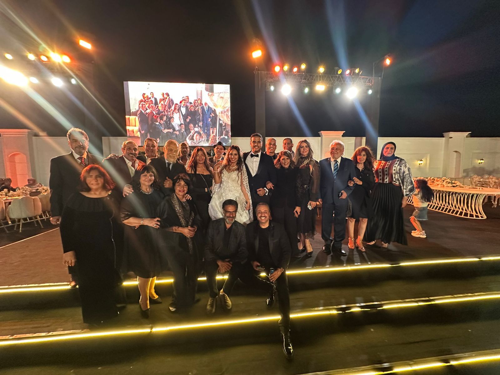 أشرف زكي وسهر الصايغ وأحمد صيام وسامح الصريطي في حفل زفاف ابن الفنانة عايدة فهمي (4)