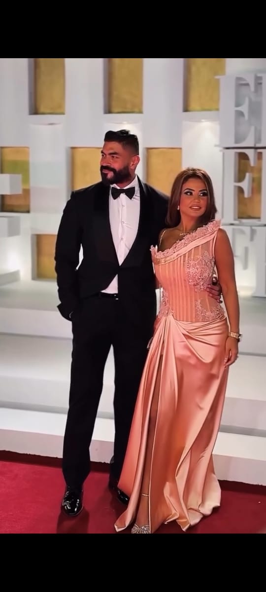 خالد سليم وزوجته