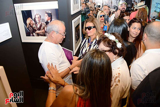 معرض النجمة يسرا معرض النجمة يسرا