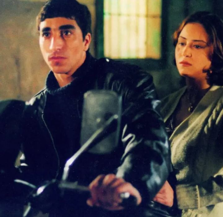 ساري النجار ومنة شلبي من فيلم الساحر