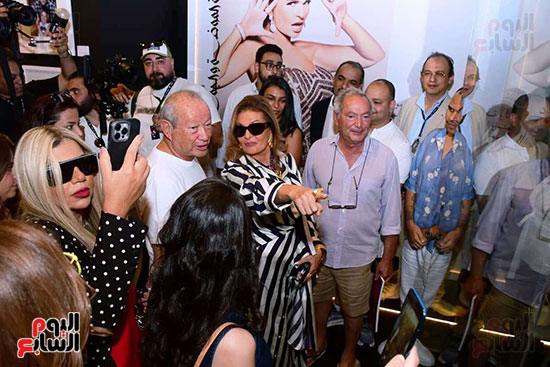 افتتاح معرض يسرا بالجونة افتتاح معرض يسرا بالجونة