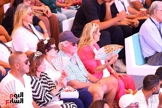 حسين فهمى والهام شاهين ولبلبة واشرف عبد الباقي حسين فهمى والهام شاهين ولبلبة واشرف عبد الباقي