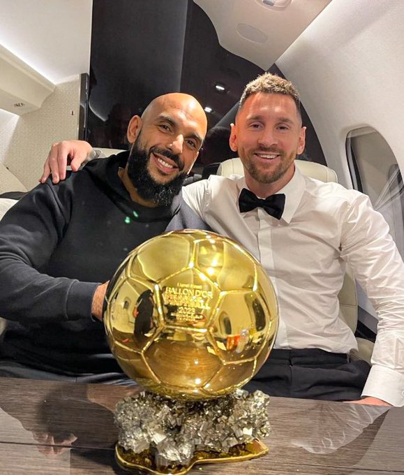 شيوكو رفقة ميسي (2)