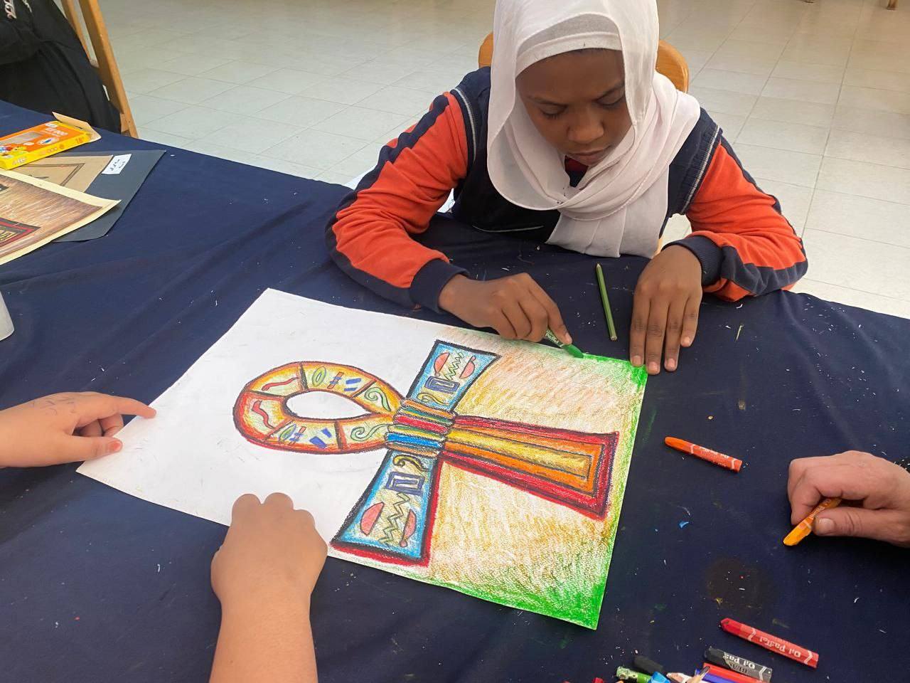 ورش رسم وتلوين لدعم الأطفال بالمدارس