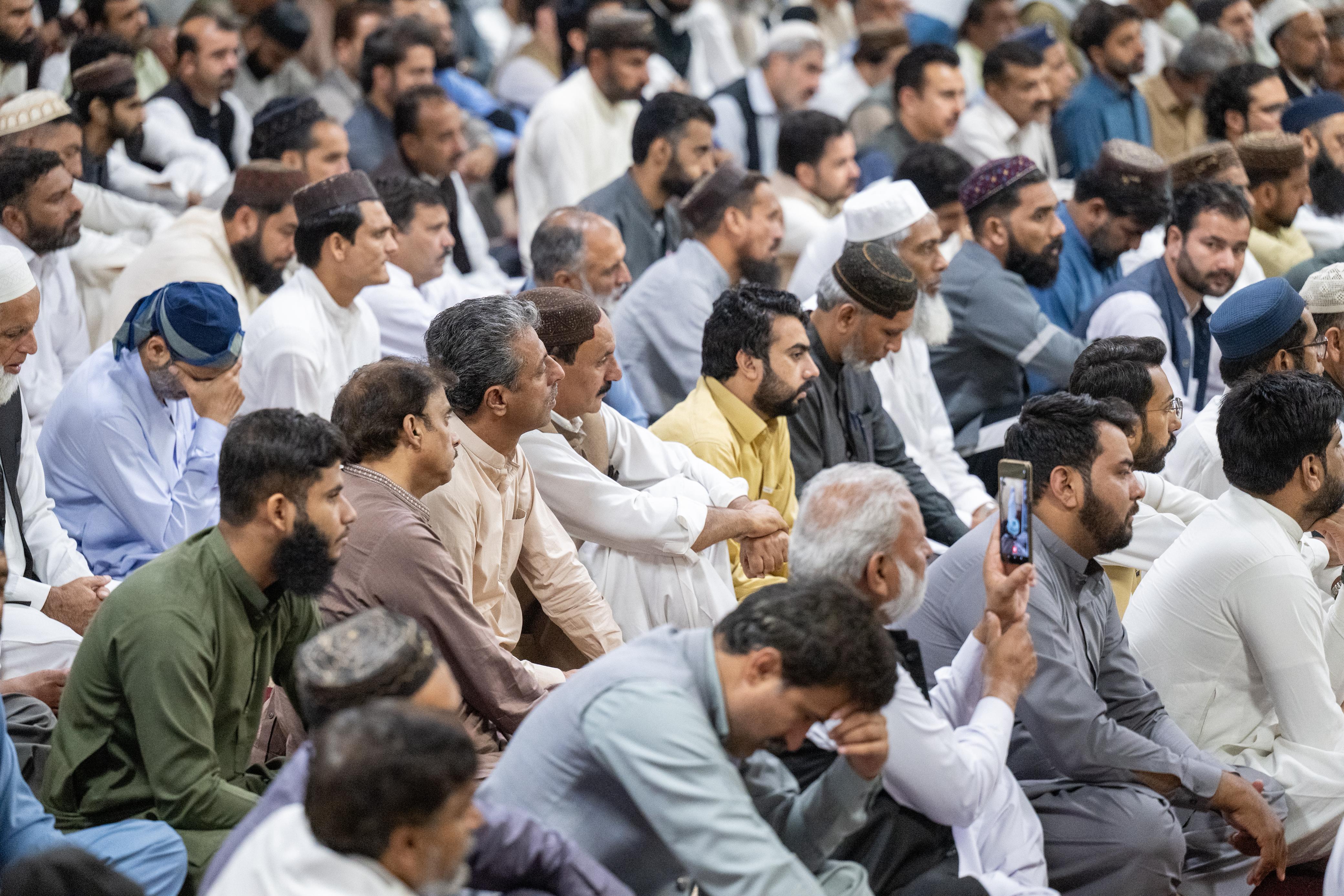 د. العيسى يُلقي خطبة الجمعة في جامع البرلمان ومجلس الشيوخ في باكستان (4)