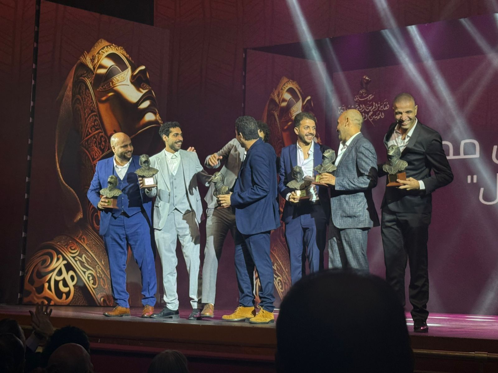 مهرجان نقابة المهن التمثيلية يعلن جوائز دورته 8 بحفل الختام (2)