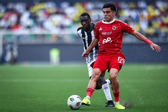 بن شرقى خلال المباراة