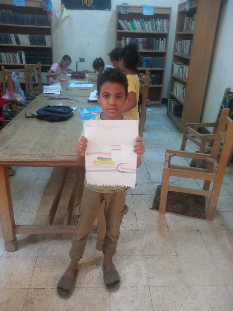 رسومات طفل خلال الورش الثقافية بقصور الثقافة