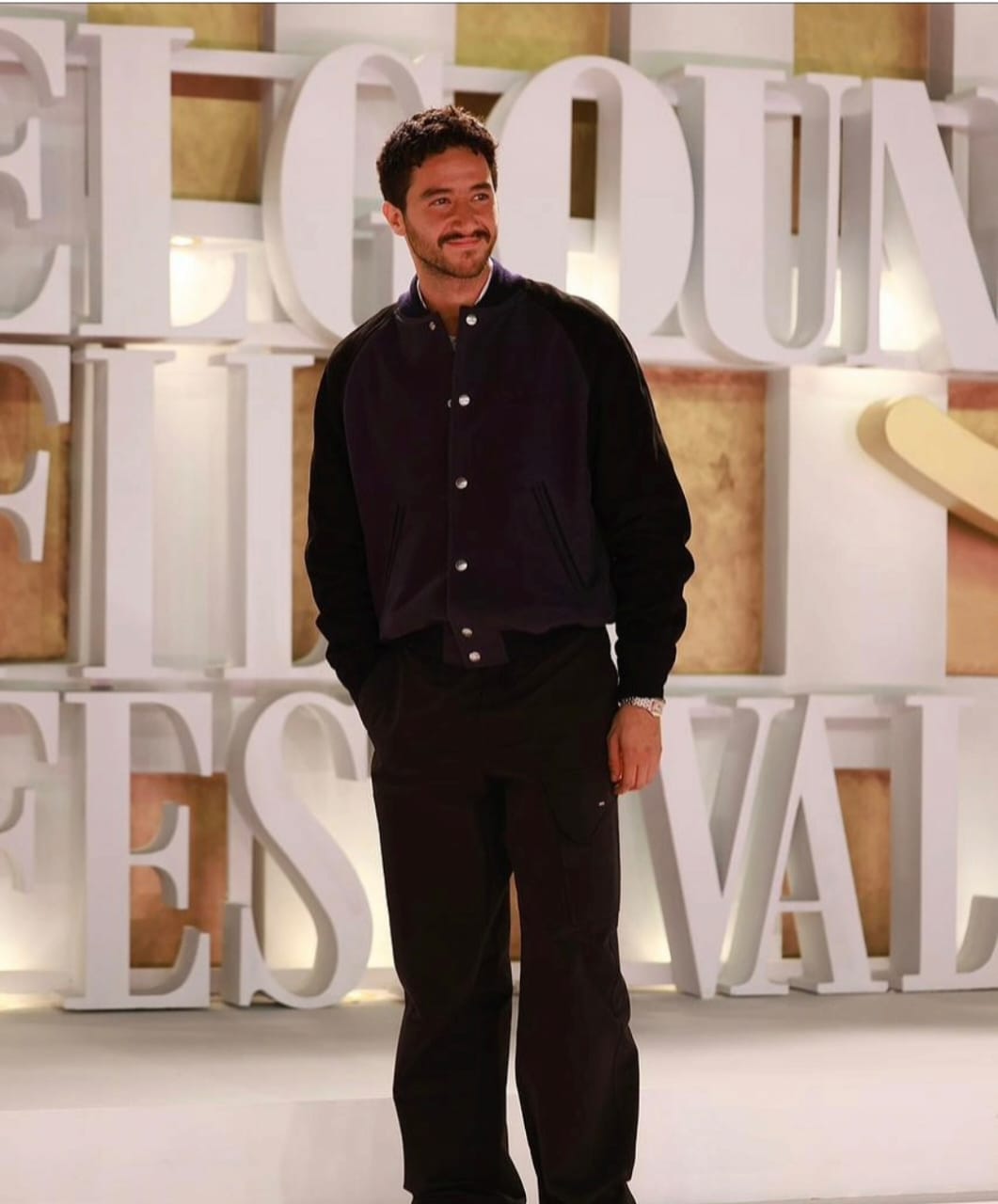 أحمد مالك وهدى المفتى وتارا عماد يحضرون عرض فيلم كولونيا متأخرا بسبب كيت بلانشيت (5)