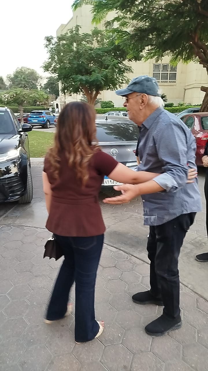 الموسيقار عمر خيرت يصل الي  دار الأوبرا.. لإجراء البروفة الأخيرة وريهام عبدالحكيم في الاستقبال (5)