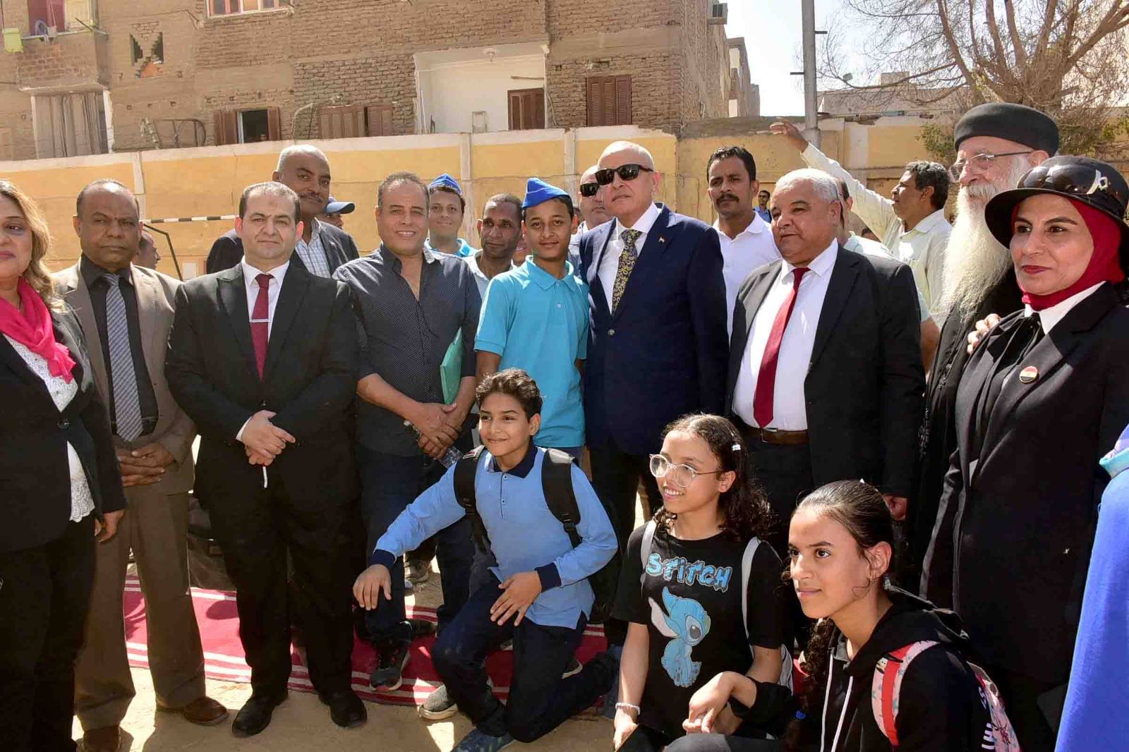 مبادرة تاريخ بلدنا في عيون ولادنا لترسيخ الانتماء الوطني بين الطلاب مبادرة تاريخ بلدنا في عيون ولادنا لترسيخ الانتماء الوطني بين الطلاب