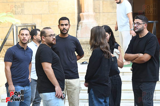 تشييع جثمان والدة امير عيد تشييع جثمان والدة امير عيد