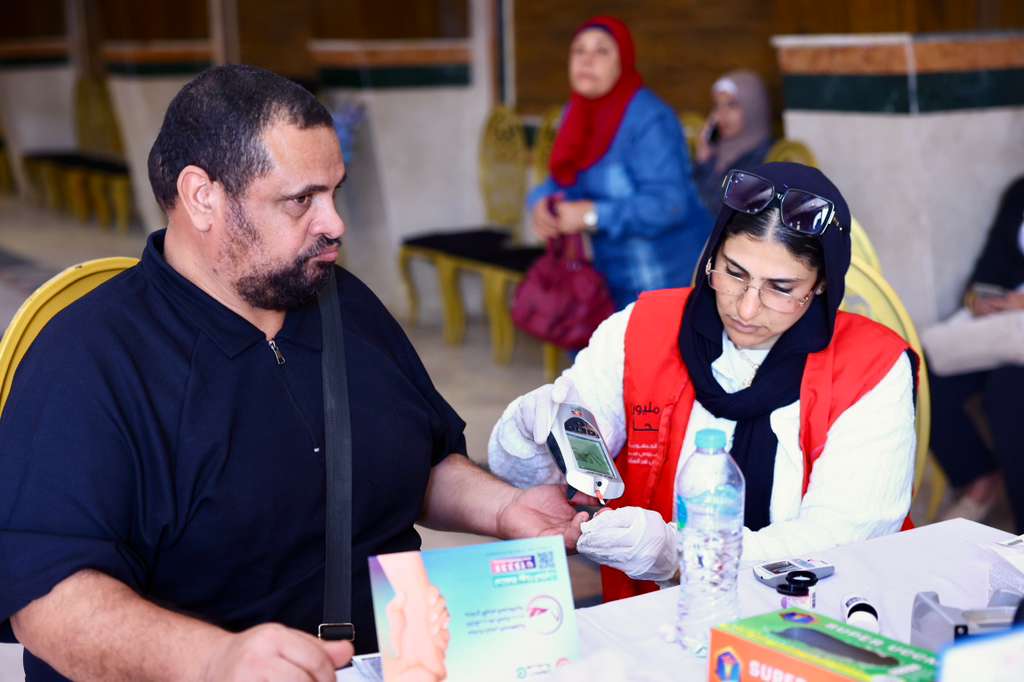 إقبال كثيف من المحامين على الكشف الطبي المجاني (7)