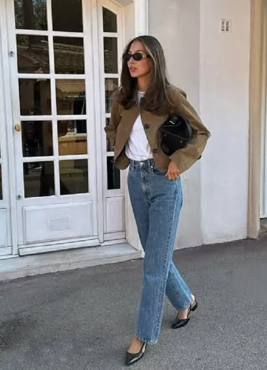 جاكت قصير من الجلد المدبوغ