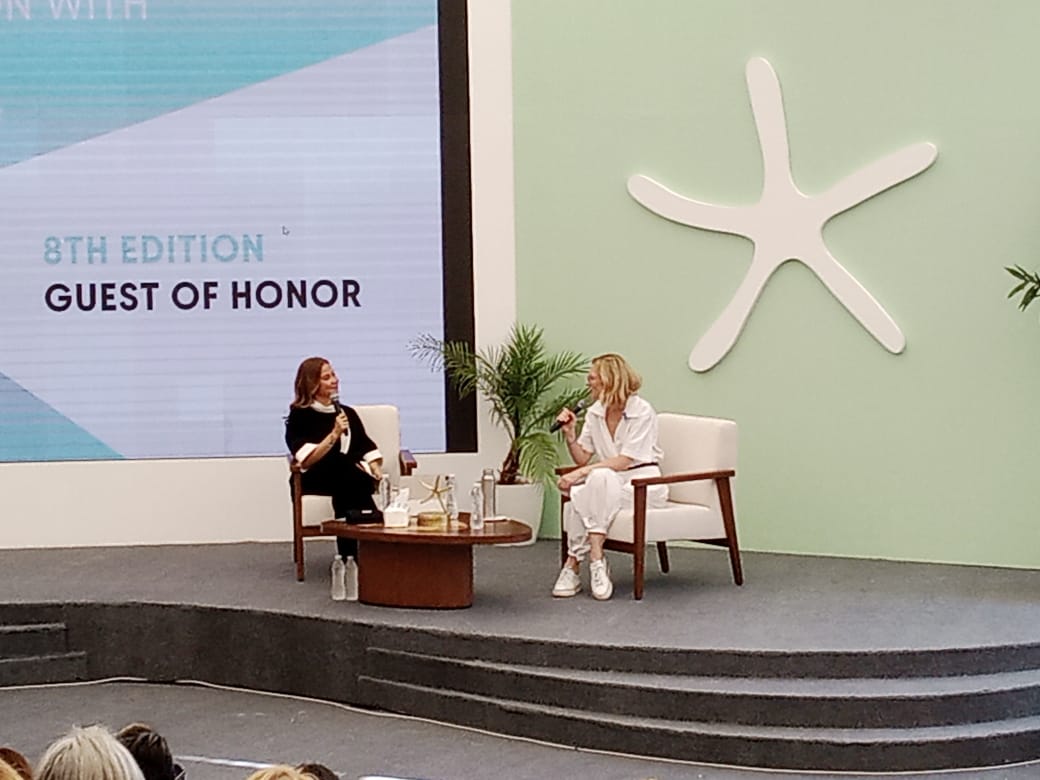 صورة أخري من الجلسة الحوارية