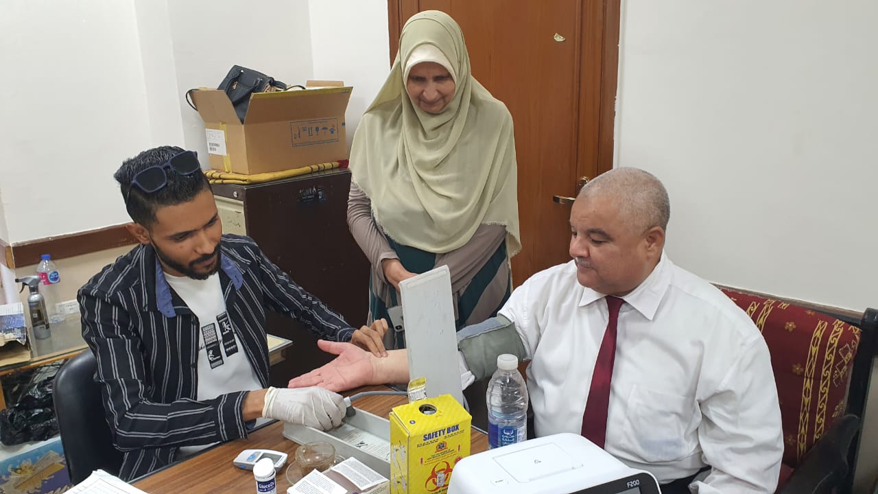 صحة الأقصر تجرى تحاليل طبية للعاملين بتعليم الأقصر صحة الأقصر تجرى تحاليل طبية للعاملين بتعليم الأقصر