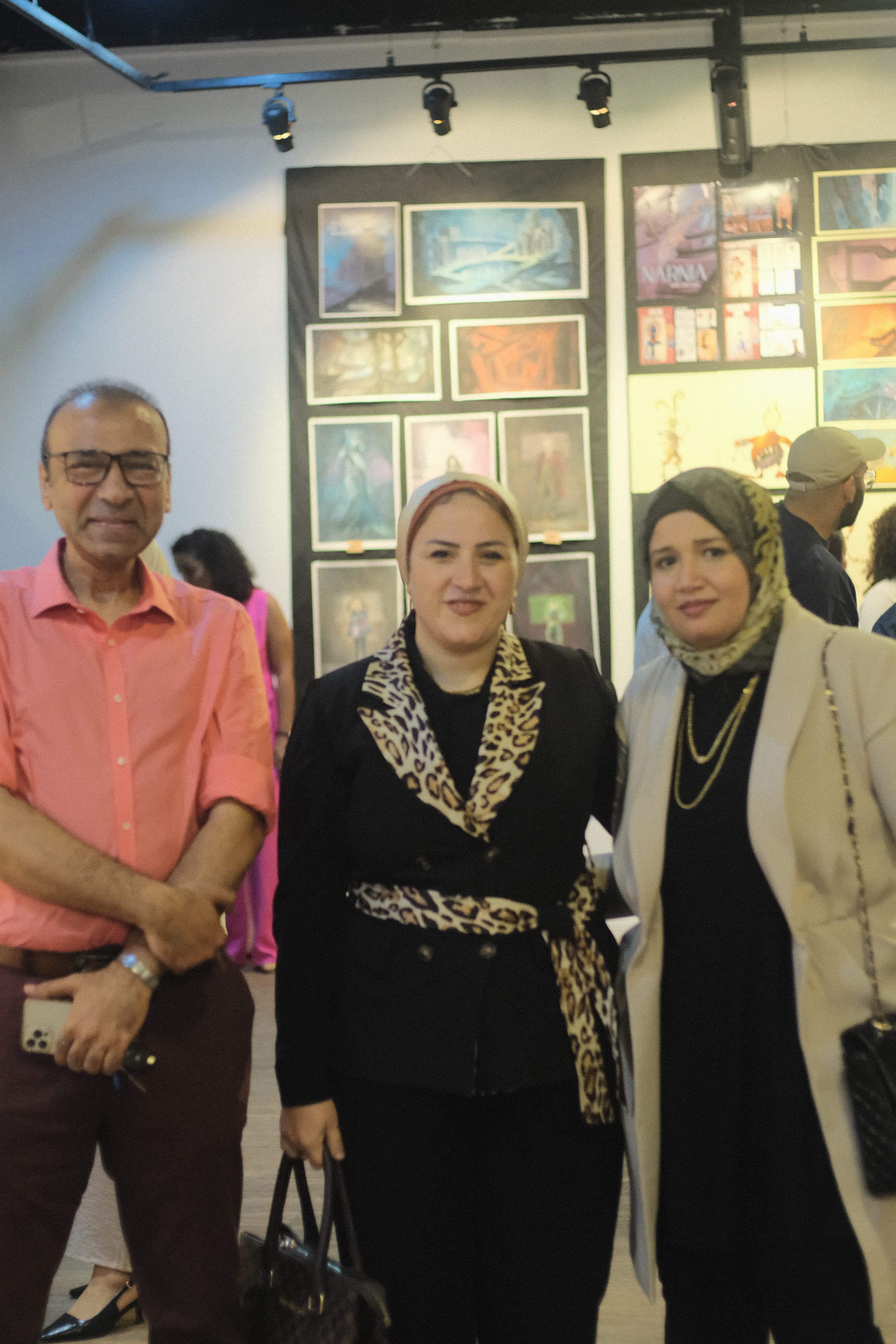 جانب من معرض لمشاريع تخرج طلاب قسم الديكور بجامعة حلوان فى دار الأوبرا المصرية (5)