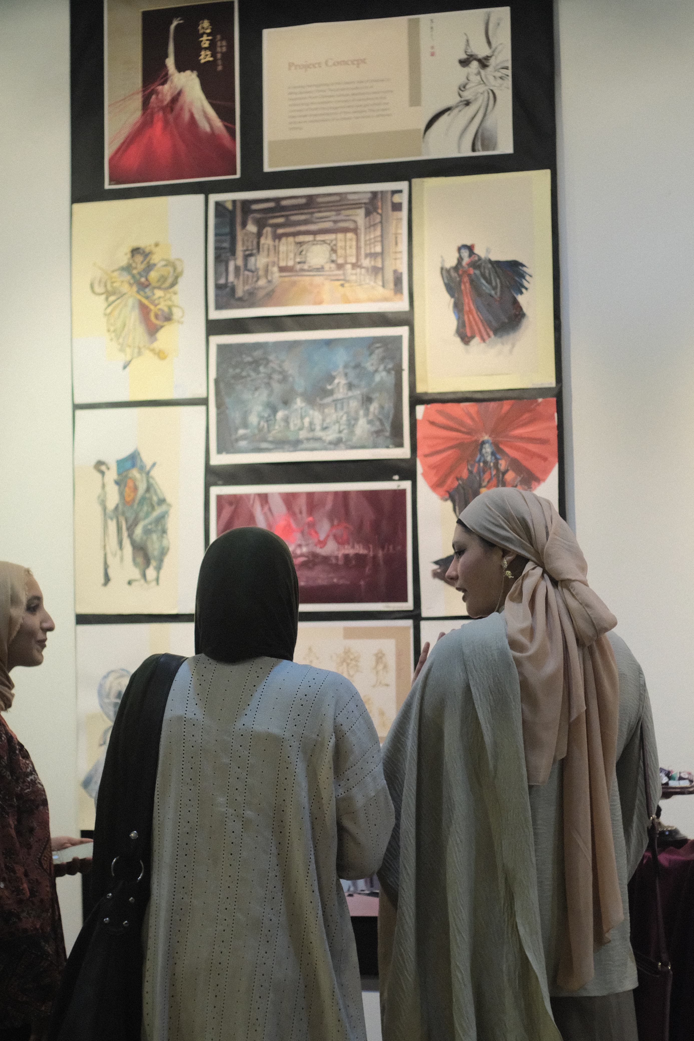 جانب من معرض لمشاريع تخرج طلاب قسم الديكور بجامعة حلوان فى دار الأوبرا المصرية (17)