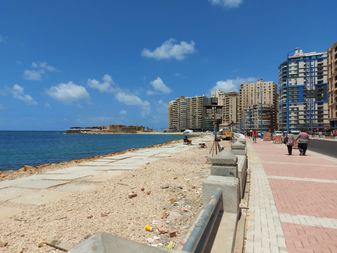 توسعة الكورنيش وتدعيم شاطئ سيدى بشر 