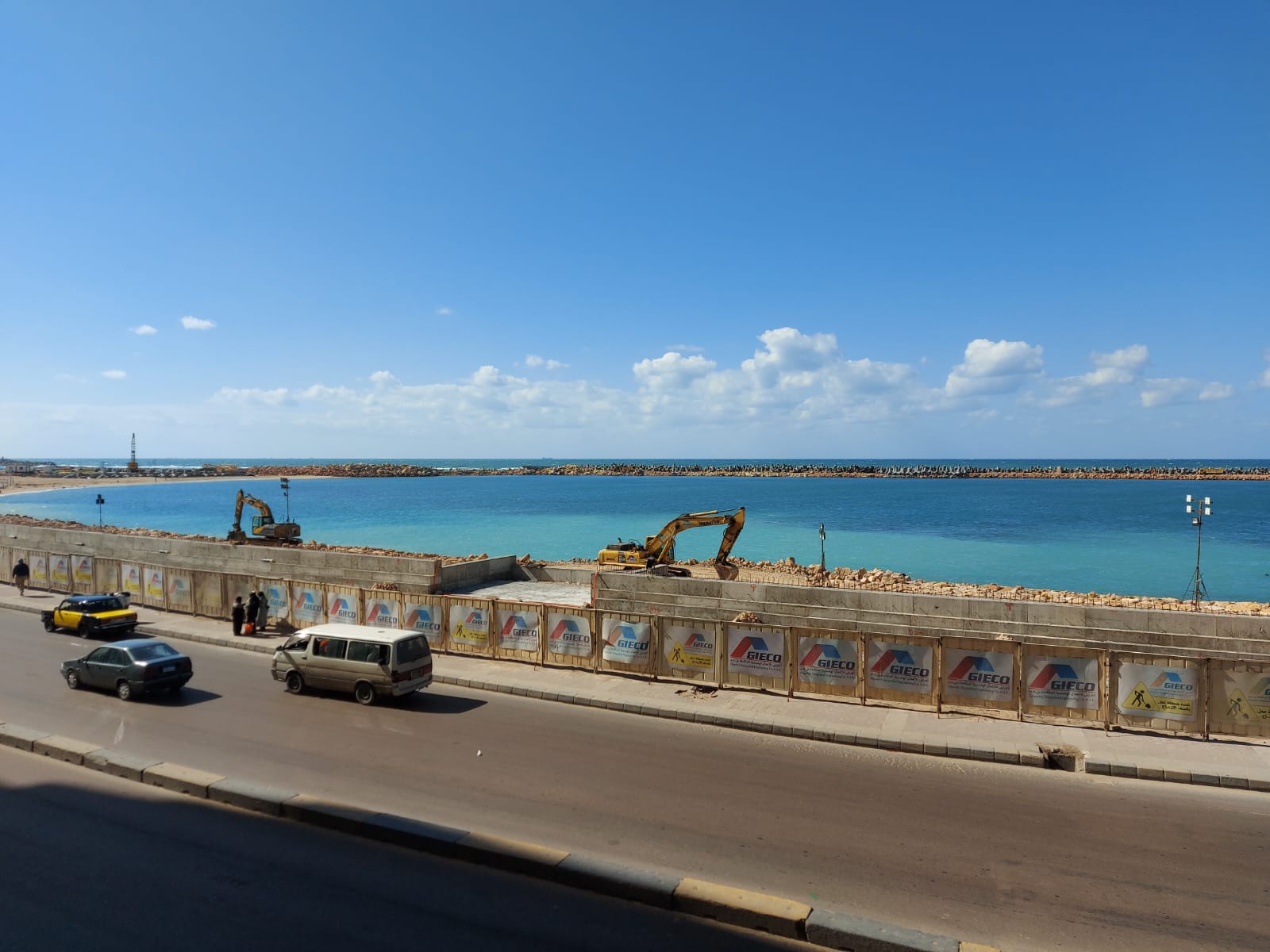 توسعة كورنيش سيدى بشربعد انتهاء حاجز الامواج