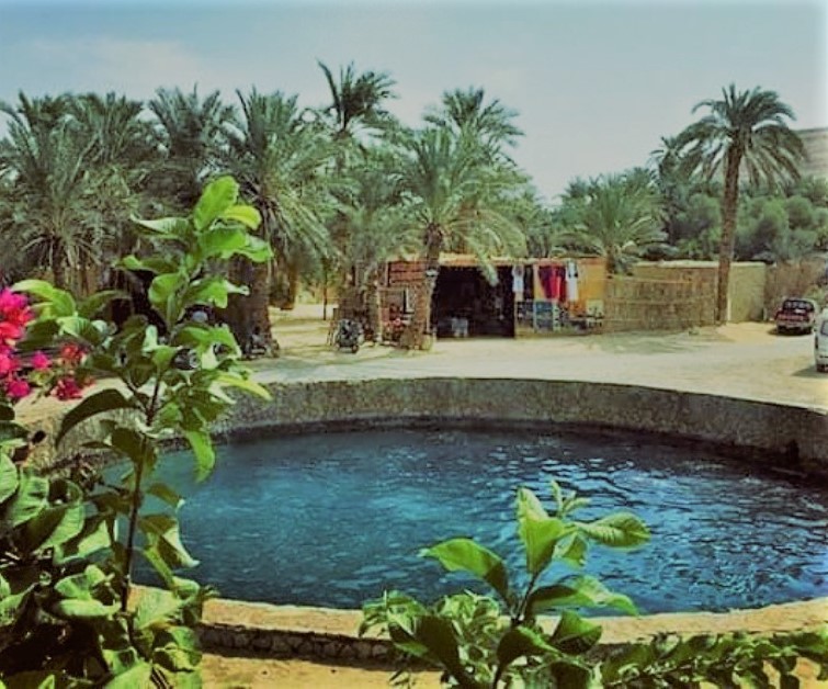 عين كليوباترا اشهر العيون الطبيعية - واحة سيوة