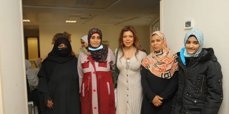 ناهد السباعي تدعم محاربات سرطان الثدي في شهر أكتوبر الوردي