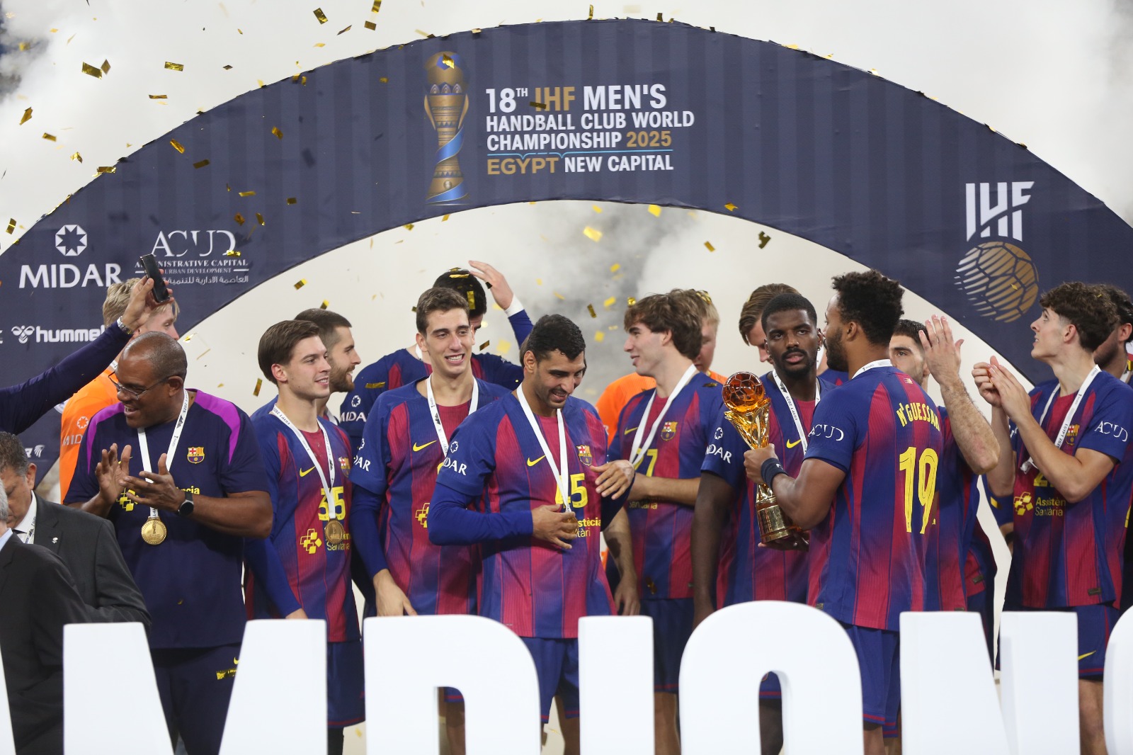 برشلونة يتوج ببطولة العالم لأندية اليد (6)