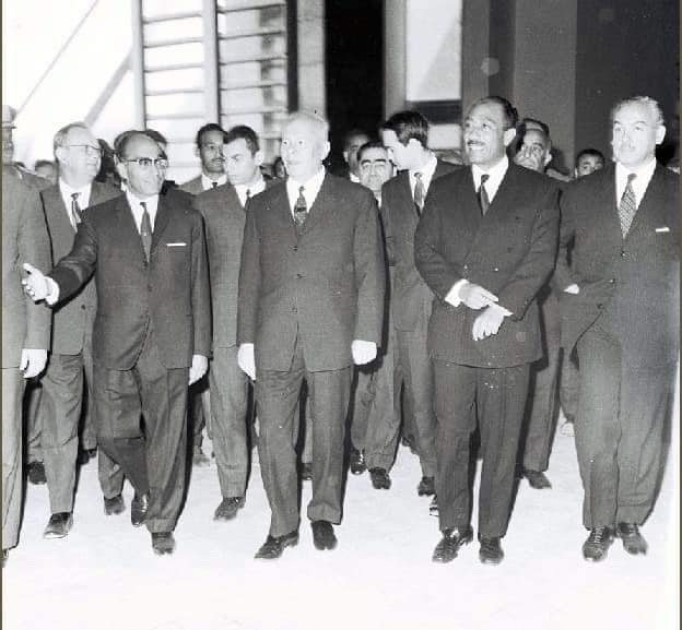 جانب من جولة الوفد جانب من جولة الوفد