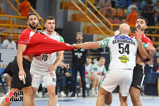  فريق رجال كرة اليد بالنادى الأهلى أمام نظيره ماجدبيرج الألماني (6)