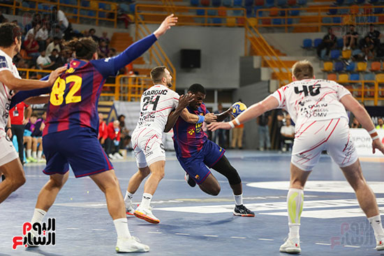  فيزبريم المجري وبرشلونة  (22)