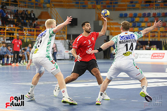  فريق رجال كرة اليد بالنادى الأهلى أمام نظيره ماجدبيرج الألماني (9)