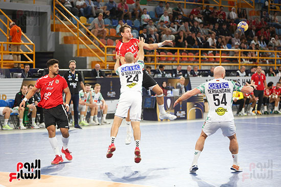  فريق رجال كرة اليد بالنادى الأهلى أمام نظيره ماجدبيرج الألماني (24)