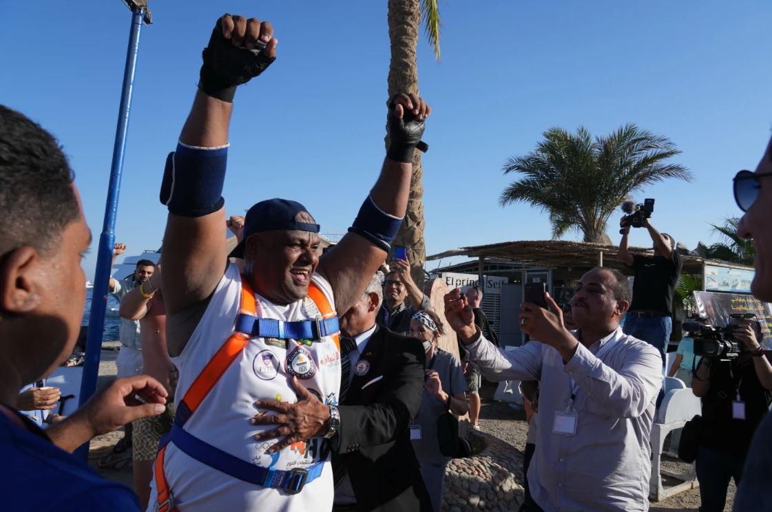 أشرف محرزس (2)