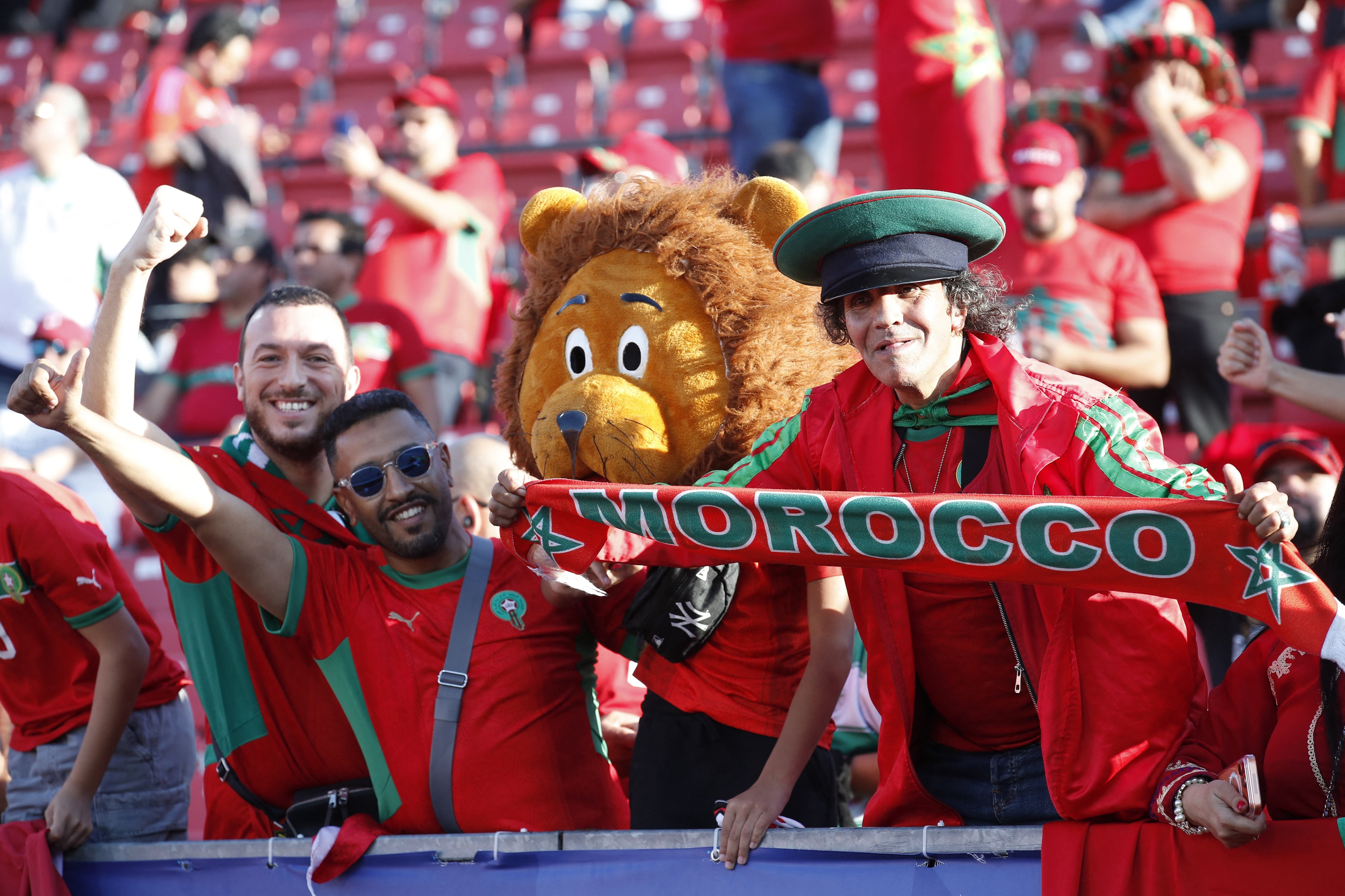 جماهير المغرب فى المدرجات جماهير المغرب فى المدرجات